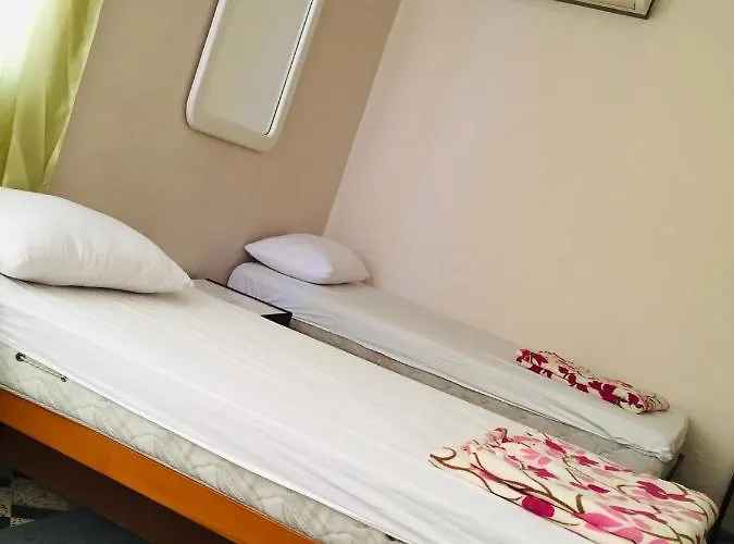 بيت شباب Divan أضنه